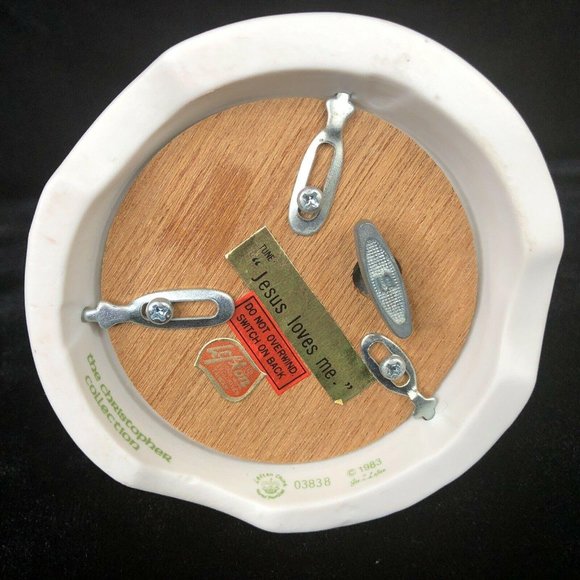 VTG Lefton Music Box Plays Jesus Loves Me Boy Pray - Picture 8 of 11